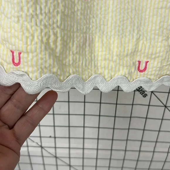 LILLY PULITZER YELLOW & WHITE SEERSUCKER HORSESHOE Ric rac border SKORT 8 - Picture 8 of 11